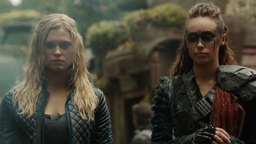 La terrestre Lexa y la celeste Clarke se constituyeron como lesbipareja en la segunda temporada de "Los 100". ¿Continuará su relación en la tercera temporada?