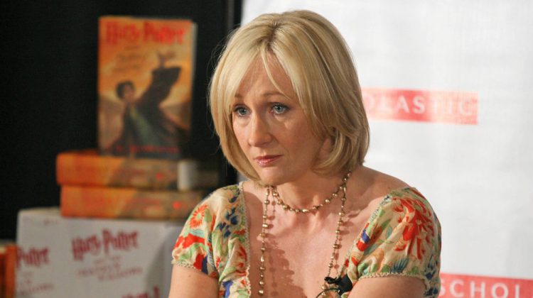 J. K. Rowling vuelve a liar